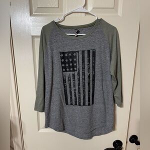 Gray & Olive Raglan Sleeve Tee